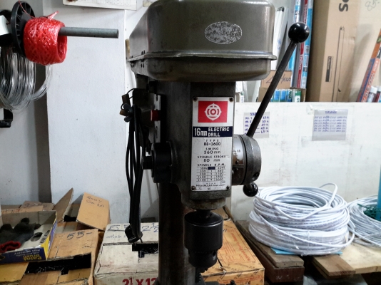 สว่านแท่น HITACHI รุ่นเก่าสภาพสวยมากเดิมๆความสามารถในการเจาะ3- 16 มิล