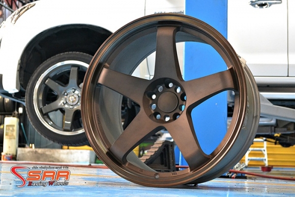 ล้อแม็กซ์ NISMO ROTA ขอบ19 สีPCBS ราคาชุดละ 12,000 บาท