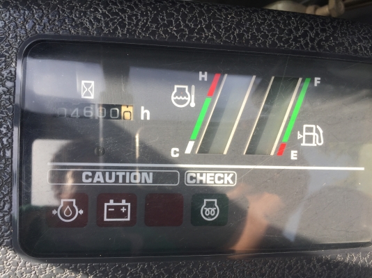 ขาย รถขุด komatsu pc35mr-1 มีเก๋ง นำเข้าญี่ปุ่นโทร0861602189