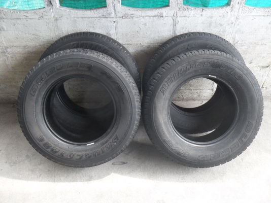 ยาง BRIDGESTONE 245/70R16 ปี09 สวยๆ 4 เส้น
