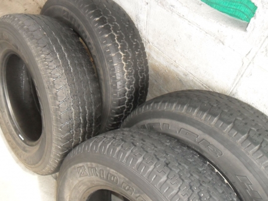 ยาง BRIDGESTONE 245/70R16 ปี09 สวยๆ 4 เส้น ยาง BRIDGESTONE 245/70R16 ปี09 สวยๆ 4 เส้น