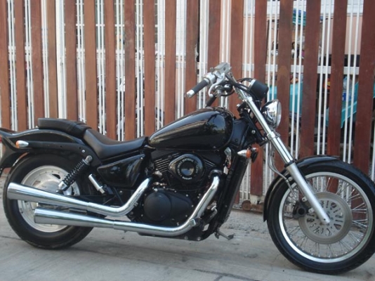 วุฒินนบุรี// ลดแล้ว ซูซูกิ DESPARADO 400cc. ปี2001สวยมากเครื่องดีพร้อมใช้