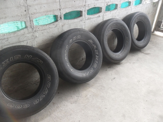 ยาง MAXXIS 265/70R16 ปี10 สวยๆ 4 เส้น