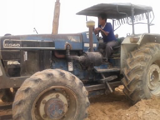 ขายรถไถ ฟอร์ด 6640 2เพลา 6610 และอีกหลายคันครับ  สภาพใช้งานได้เลยครับ