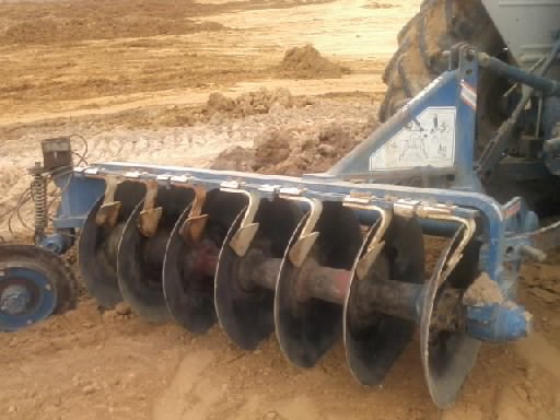 ขายรถไถ ฟอร์ด 6640 2เพลา 6610 และอีกหลายคันครับ  สภาพใช้งานได้เลยครับ