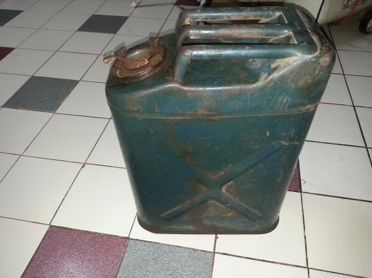 ขายถังน้ำมันเหล็กของนอกสภาพตามรูปไม่รั่วไม่ซึมคับ