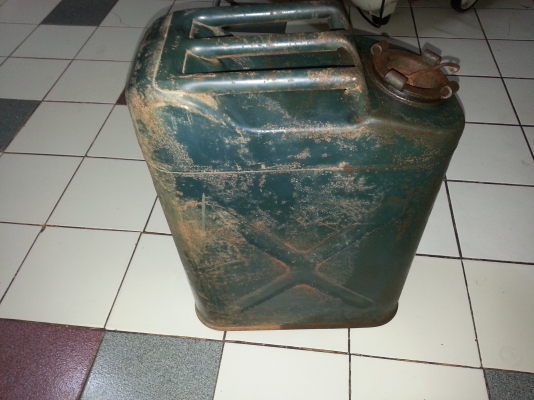 ขายถังน้ำมันเหล็กของนอกสภาพตามรูปไม่รั่วไม่ซึมคับ ขายถังน้ำมันเหล็กของนอกสภาพตามรูปไม่รั่วไม่ซึมคับ