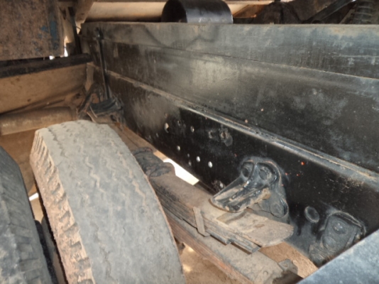 ขายรถ6ล้อดั้มอีซูซุเดก้า195แรงม้า สภาพสวยๆพร้อมใช้งานคับ