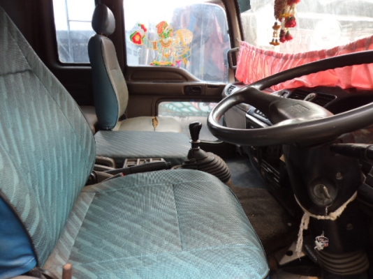 ขายรถ6ล้อดั้มอีซูซุเดก้า195แรงม้า สภาพสวยๆพร้อมใช้งานคับ