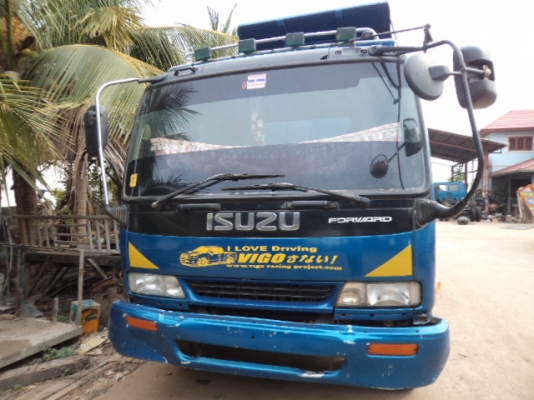 ขายรถ6ล้อดั้มอีซูซุเดก้า195แรงม้า สภาพสวยๆพร้อมใช้งานคับ