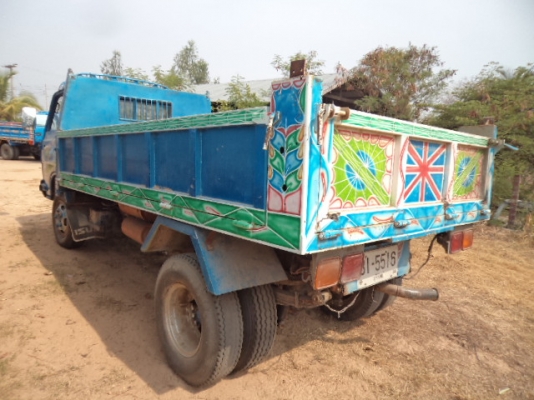 ขายรถอีซูซุ6ล้อดั้ม เครื่อง100แรงม้า