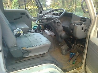 ขายรถ 6 ล้อเทเลอร์ DAIHUTSU ใส่หัวเก๋งใหม่ คัสซี V48-10196 เครื่อง TOYOTA B-0204705 85 แรงม้า ยาง 7.50 ราคา 190000