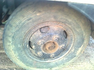 ขายรถ 6 ล้อเทเลอร์ DAIHUTSU ใส่หัวเก๋งใหม่ คัสซี V48-10196 เครื่อง TOYOTA B-0204705 85 แรงม้า ยาง 7.50 ราคา 190000