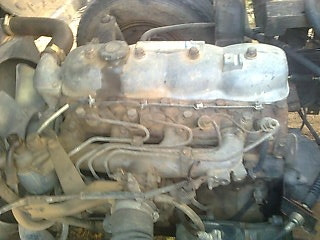 ขายรถ 6 ล้อเทเลอร์ DAIHUTSU ใส่หัวเก๋งใหม่ คัสซี V48-10196 เครื่อง TOYOTA B-0204705 85 แรงม้า ยาง 7.50 ราคา 190000