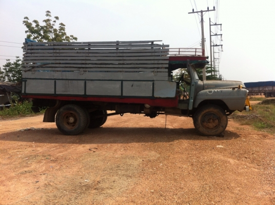 ขายหกล้อหน้ายาว Isuzu มี slow เสื้อเพลา ISUZU 200