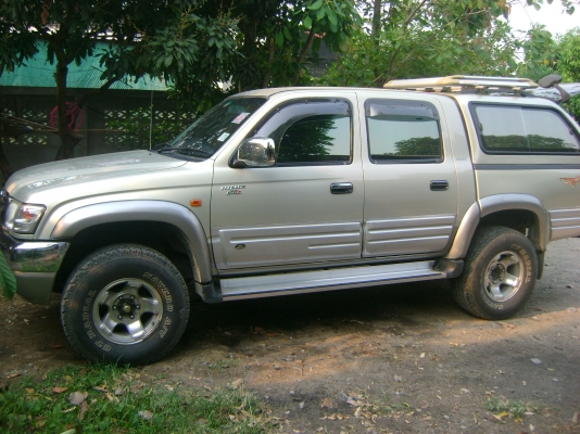 ขายฟรีดาวน์ TOYOTA TIGER SPORTCRUISER 2.5 D4D 4WD ปี 2002 สี่ประตู ป้ายเชียงใหม่สวยโคตรๆ