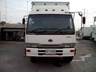 10ล้อเพลาเดียวUDตู้บรรทุกยาว7เมตรกว่า**T0891277731**