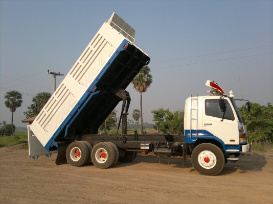 ขายกะบะดั้มสภาพเก่า มือสอง