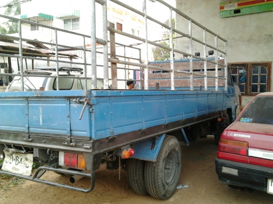 ***ขายแล้วครับขอบคุณ Truck2hand ขาย 6ล้อ"เสี่ยสั่งลุย"  ISUZU NPR59LU5FM 115 ห้างแท้ ปี38สภาพเดิมๆ เครื่องเดิม4BD1 แห้งๆ ไม่หลวมไม่ไอ ช่วงล่างเดิมๆ คัสซีสวยมาก เดิมโรงงาน กระบะพื้นไม้ ไม่ผุ คอกเหล็กสวยแข็งแรง ฝาทึบสวยไม่ผุไม่หัก ยางสวย5เส้นดี1เส