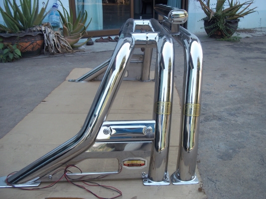 ขายโรบาร์คู่แขนอ่อน ติดไฟเบรค 3 นิ้ว 8000