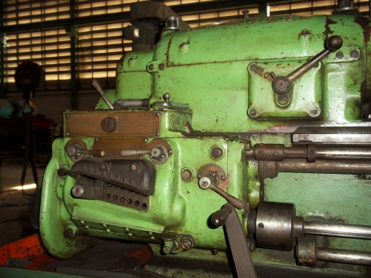 ขายด่วน เครื่องกลึง 6 ฟุต สภาพดี 45000 ของอังกฤษ