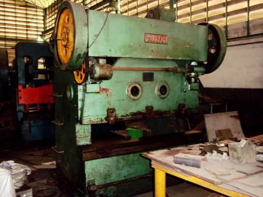 ขายด่วน เครื่องพับเหล็กญี่ปุ่น สภาพดี 80\% ไม่ระบุราคา