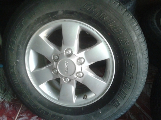 แม็กISUZUขอบ16"Hi-lander(ตัวยกสูง) พร้อมยาง245/70/16 ยกชุด5,500บ
