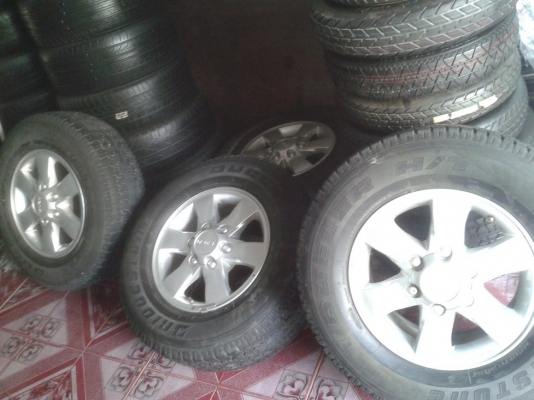 แม็กISUZUขอบ16"Hi-lander(ตัวยกสูง) พร้อมยาง245/70/16 ยกชุด5,500บ