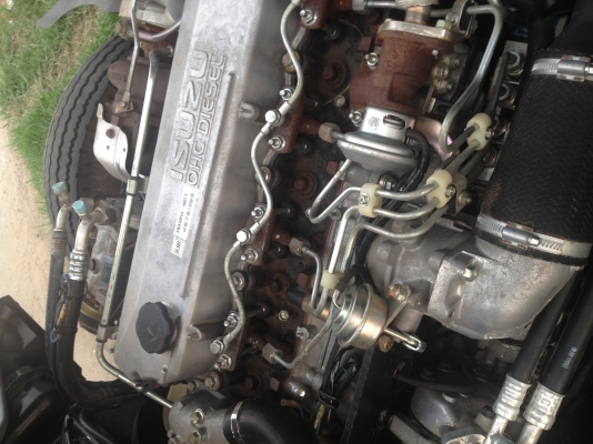 รถอีซูซุ NKR 130HP