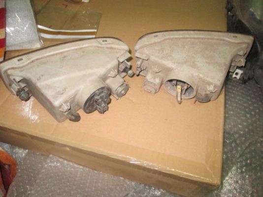 ขาย ไฟตัดหมอก ของแท้ถอด Dmax ปี 2003 มี 1 คู่ ครับ LH + RH ขาย ไฟตัดหมอก ของแท้ถอด Dmax ปี 2003 มี 1 คู่ ครับ LH + RH