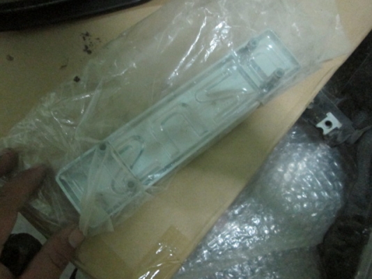 ขาย โลโก้ ติดกระจังหน้า รถ ISUZU