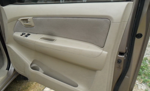 HILUX VIGO ดีเซล 2.5 E เปลี่ยนเป็น 1J แก็ซหัวฉีด lpg ถังใต้ท้อง จองแล้วครับ HILUX VIGO ดีเซล 2.5 E เปลี่ยนเป็น 1J แก็ซหัวฉีด lpg ถังใต้ท้อง จองแล้วครับ