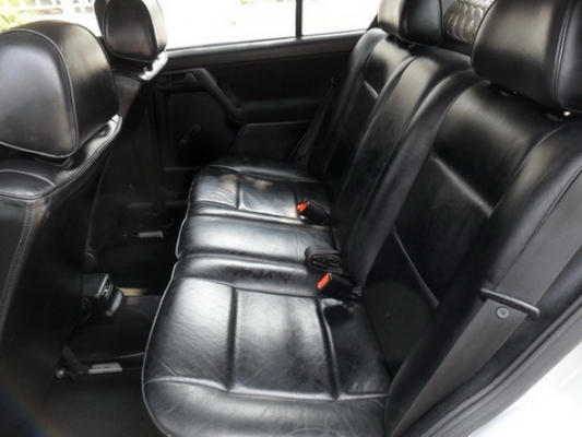 ขาย  GOLF 5 ประตู สีเดิมบางๆ ทั้งคัน ปี 97