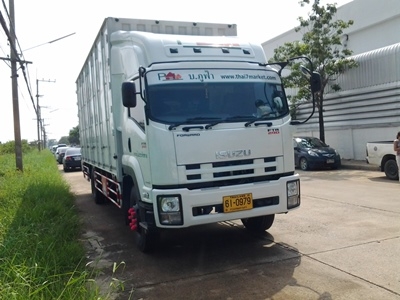 รถบรรทุกให้เช่าระยะยาวหกล้อใหญ่ ยาว 7.69 เมตร ประตู 10บานพร้อมคนขับสัญญาปี