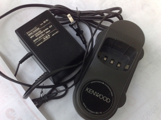 ขาย KENWOOD TH-28Eมีทะเบียนพร้อมชุดโอนสถาพใช้งานปกติ สิ่งที่จะได้ 1.ตัวเครื่อง 2.แบต 6 ก้อน 3.เสายางแท้ 4.แท่นชาร์ทแท้ 5.สายคล้องมือ 6.กล่องราง 6 ก้อน ขายในราคา 4900 บาทพร้อม EMS โอนไทยพาณิชย์ 0524083475 นิธิโรจน์ วงษ์ขันธ์เดช ขาย KENWOOD TH-28Eมีทะเบียนพร้อมชุดโอนสถาพใช้งานปกติ สิ่งที่จะได้ 1.ตัวเครื่อง 2.แบต 6 ก้อน 3.เสายางแท้ 4.แท่นชาร์ทแท้ 5.สายคล้องมือ 6.กล่องราง 6 ก้อน ขายในราคา 4900 บาทพร้อม EMS โอนไทยพาณิชย์ 0524083475 นิธิโรจน์ วงษ์ขันธ์เดช