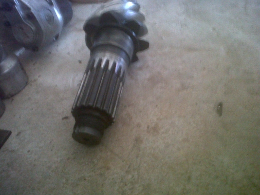 เฟืองบายศรีพร้อมเดือยหมูเฟืองท้ายลูกหน้า