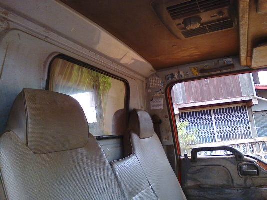 ISUZU NKR หัวกาตูนร์ เครื่อง88 ปี39 พร้อมหลังคาโดยสาร ISUZU NKR หัวกาตูนร์ เครื่อง88 ปี39 พร้อมหลังคาโดยสาร