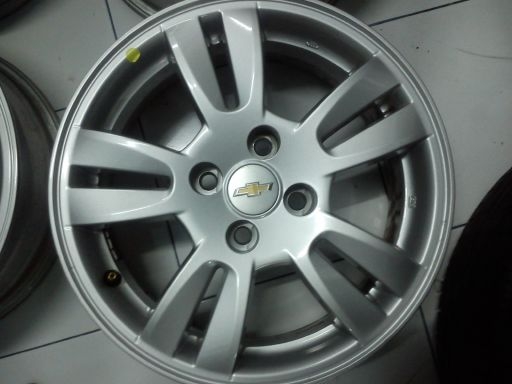 แม็กถอดป้ายแดงChev Sonic 15-4-100 ใหม่ๆถูกๆ