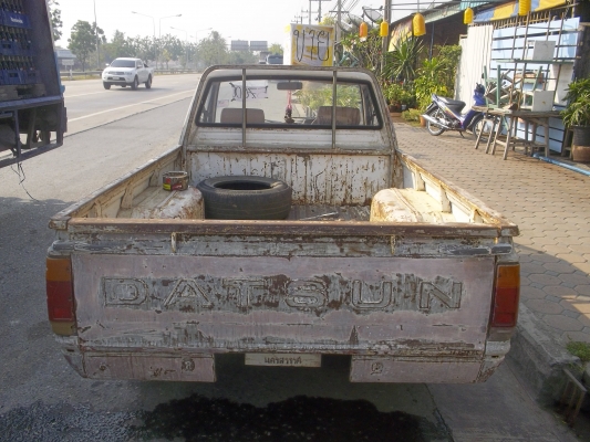 ขอขายรถดัชสัน720   4ขอทะเบียนพร้อมโอนไม่ขาดต่อราคา50000