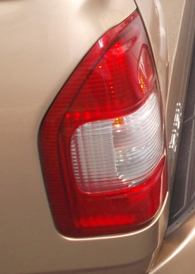 ครอบไฟท้าย ครอบไฟท้าย