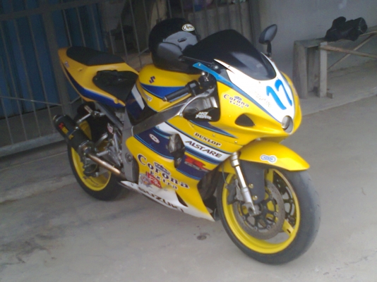 gsxr 750 k2 แรงสั่งได้ เตะ280แน่นอน gsxr 750 k2 แรงสั่งได้ เตะ280แน่นอน