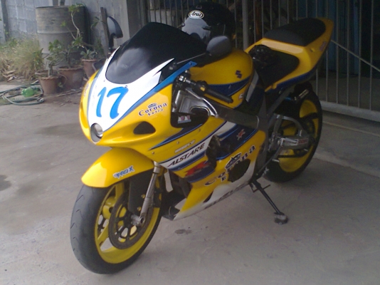 gsxr 750 k2 แรงสั่งได้ เตะ280แน่นอน gsxr 750 k2 แรงสั่งได้ เตะ280แน่นอน