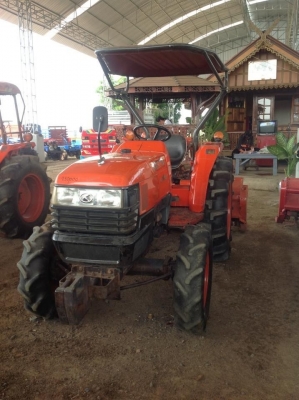 ขายรถไถคูโบต้า L3408 สภาพดี ราคาเป็นกันเองคะ