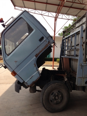 รถบรรทุก 6 ล้อ NPR110 รถประกอบ พร้อมใช้งาน รถบรรทุก 6 ล้อ NPR110 รถประกอบ พร้อมใช้งาน