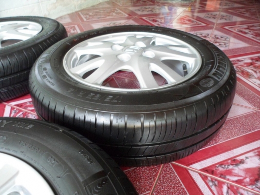 ล้อHONDA Brio(ปลายปี12) แม็กพร้อมยาง(ดอกสวย) ขาย ยกชุด 7,000฿