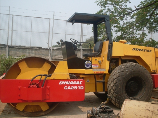 ขายรถ DYNAPAC CA251D