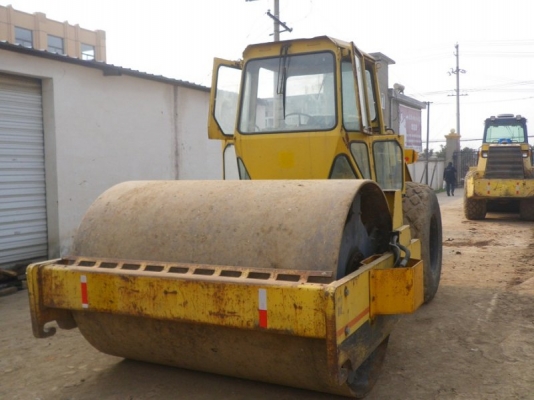ขายรถบดสั่นสะเทือน DYNAPAC, CA25D