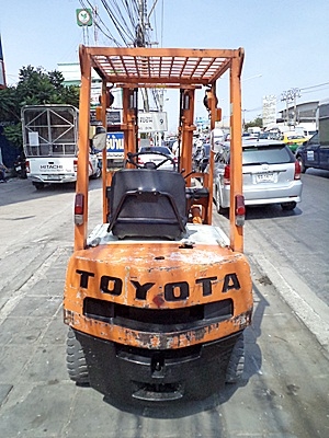 ขายรถยกโตโยต้า 1.5 ตัน เครื่องเบนซิน กระบอกคู่ เสาสูง 3 เมตร สีเดิมจากนอก พวงมาลัยเพาเว่อร์ นำเข้าจากญี่ปุ่น ใช้งานได้ทันที ขายรถยกโตโยต้า 1.5 ตัน เครื่องเบนซิน กระบอกคู่ เสาสูง 3 เมตร สีเดิมจากนอก พวงมาลัยเพาเว่อร์ นำเข้าจากญี่ปุ่น ใช้งานได้ทันที