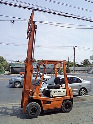 ขายรถยกโตโยต้า 1.5 ตัน เครื่องเบนซิน กระบอกคู่ เสาสูง 3 เมตร สีเดิมจากนอก พวงมาลัยเพาเว่อร์ นำเข้าจากญี่ปุ่น ใช้งานได้ทันที ขายรถยกโตโยต้า 1.5 ตัน เครื่องเบนซิน กระบอกคู่ เสาสูง 3 เมตร สีเดิมจากนอก พวงมาลัยเพาเว่อร์ นำเข้าจากญี่ปุ่น ใช้งานได้ทันที