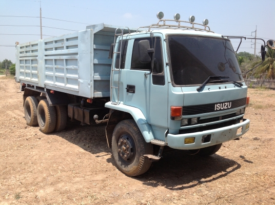 ขาย รถ 10 ล้อดั้ม ISUZU 240 แรง (นางฟ้าแท้) สนใจต่อรองราคาโดยตรง 081-4283210